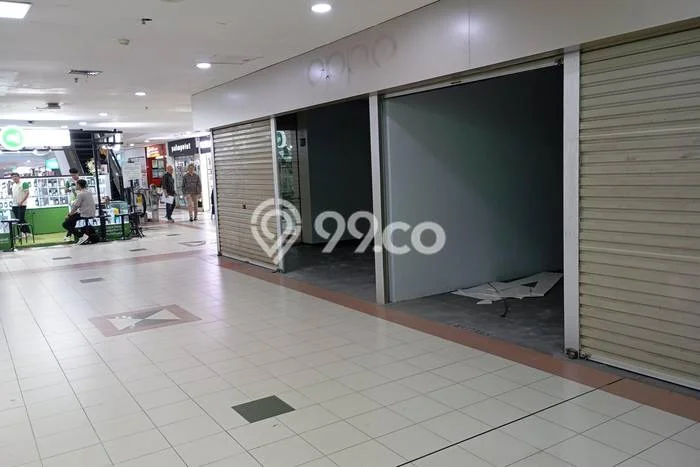 Unit Komersial Disewakan di Kuningan di Area Ramai & Strategis Unit Komersial Disewakan di Kuningan di Area Ramai & Strategis