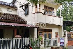 Jual Rumah Bagus Siap Huni LB 100m2 di Ciputat, Tangerang Selatan Jual Rumah Bagus Siap Huni LB 100m2 di Ciputat, Tangerang Selatan