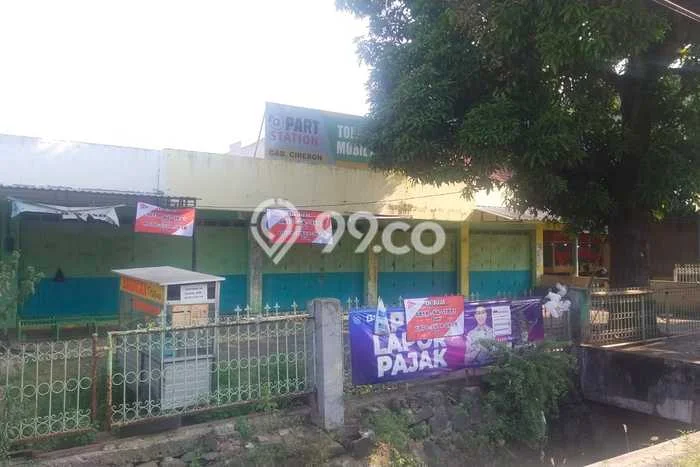 Ruko Dijual di Prime Area Cirebon Luas 180m2 Ruko Dijual di Prime Area Cirebon Luas 180m2