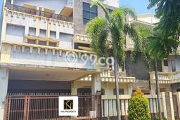Dijual Rumah Mewah Megah Dengan View Cantik di Citra Grand, Jakarta Timur Dijual Rumah Mewah Megah Dengan View Cantik di Citra Grand, Jakarta Timur