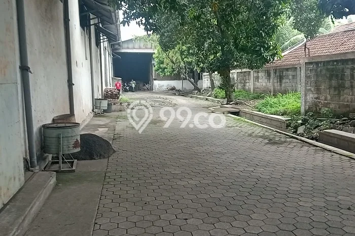 Unit Gudang disewakan di Driyorejo Gresik dengan LT 842m2 / LB 684m2 Unit Gudang disewakan di Driyorejo Gresik dengan LT 842m2 / LB 684m2