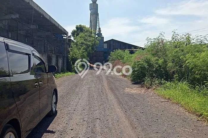 Gudang disewakan di Pakal Surabaya dengan luas bangunan 7980m2 Gudang disewakan di Pakal Surabaya dengan luas bangunan 7980m2