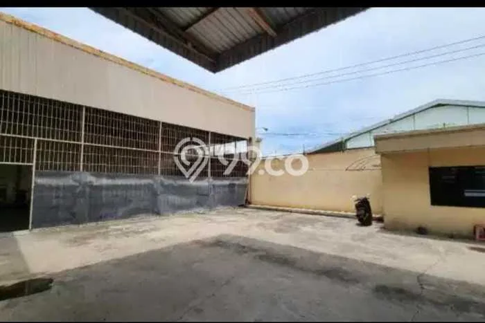 Gudang Dijual di Tandes Surabaya dengan Luas Bangunan 5040m2 Gudang Dijual di Tandes Surabaya dengan Luas Bangunan 5040m2