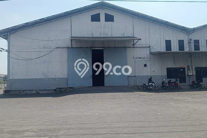 Gudang paling strategis disewakan di Asemrowo Surabaya Gudang paling strategis disewakan di Asemrowo Surabaya
