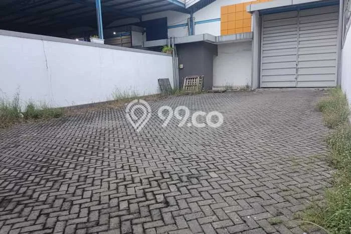 Gudang Komersial Disewakan di Asemrowo Surabaya Luas 428m2 Gudang Komersial Disewakan di Asemrowo Surabaya Luas 428m2