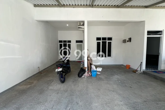 SPECIAL OFFER! Rumah area Kejaksan, 4 KT, Lingkungan Strategis, LT 208m2m² LB 208m2m² SPECIAL OFFER! Rumah area Kejaksan, 4 KT, Lingkungan Strategis, LT 208m2m² LB 208m2m²