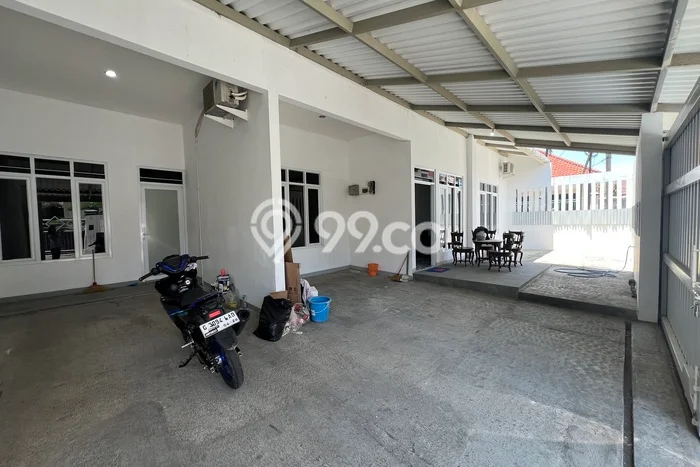 SPECIAL OFFER! Rumah area Kejaksan, 4 KT, Lingkungan Strategis, LT 208m2m² LB 208m2m² SPECIAL OFFER! Rumah area Kejaksan, 4 KT, Lingkungan Strategis, LT 208m2m² LB 208m2m²