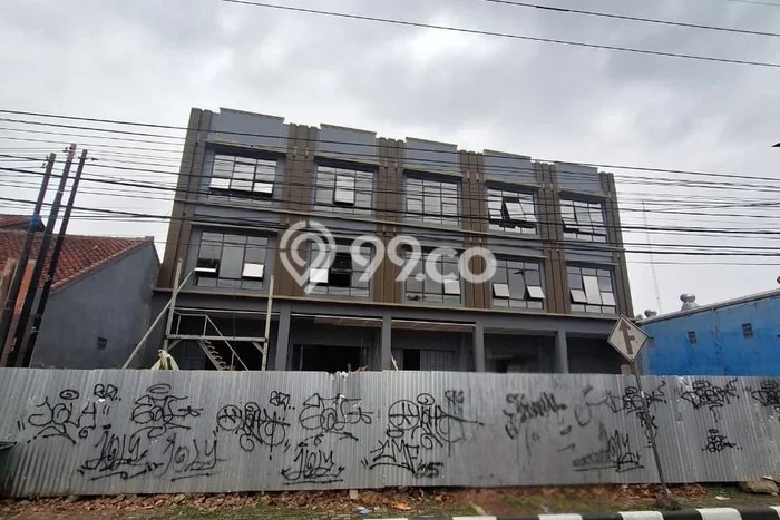 Ruko Dijual di Majalengka LT 739m2 & LB 216m2 Lokasi Terbaik! Ruko Dijual di Majalengka LT 739m2 & LB 216m2 Lokasi Terbaik!
