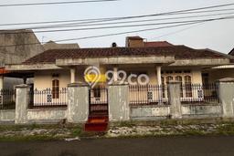 Dijual Rumah Strategis Bagus Punya 5 KT di Pamulang Tangerang Selatan SHM Dijual Rumah Strategis Bagus Punya 5 KT di Pamulang Tangerang Selatan SHM