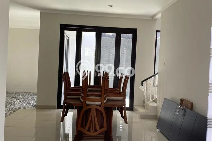 Rumah sewa siap pakai 4 Kamar Tidur di Sektor 9-Bintaro, Tangerang Selatan Rumah sewa siap pakai 4 Kamar Tidur di Sektor 9-Bintaro, Tangerang Selatan