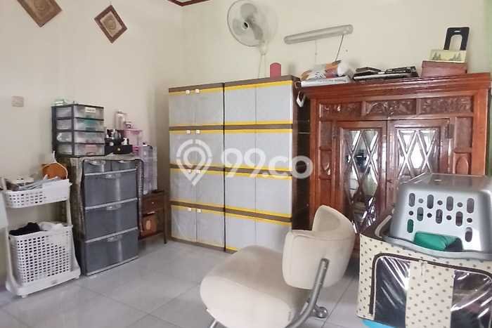 Hunian Elit LB 200m2 Siap Huni Desain Elegan di Bintaro, Tangerang Selatan Hunian Elit LB 200m2 Siap Huni Desain Elegan di Bintaro, Tangerang Selatan