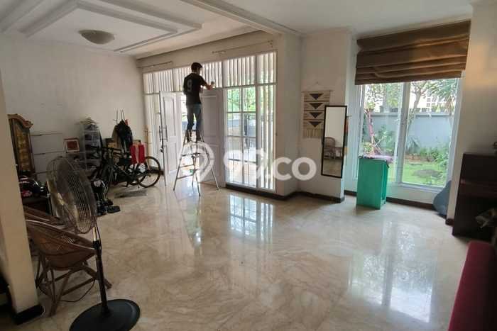 Rumah Mewah LB 250m2 Siap Huni Desain Elegan di Pondok Indah, Jakarta Selatan Rumah Mewah LB 250m2 Siap Huni Desain Elegan di Pondok Indah, Jakarta Selatan