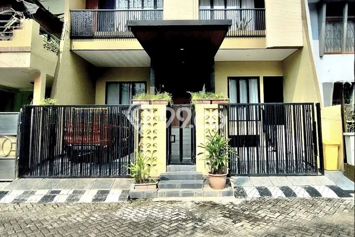 Rumah Elit Modern Siap Huni di Pekayon Bekasi Rumah Elit Modern Siap Huni di Pekayon Bekasi