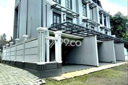 For Sale! Premium House LT 80m2 Desain Elegan di Mampang For Sale! Premium House LT 80m2 Desain Elegan di Mampang