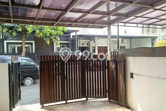 Rumah Minimalis 2 KT di Galaxy Bekasi Semi Furnished Rumah Minimalis 2 KT di Galaxy Bekasi Semi Furnished