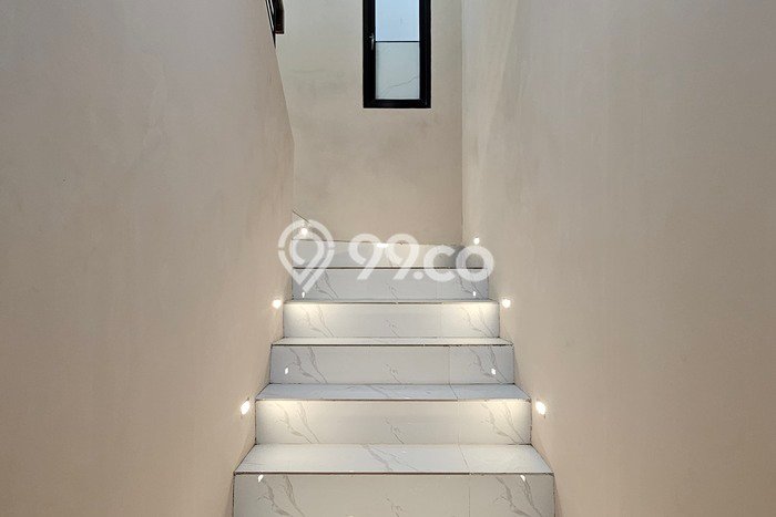 Rumah Luxury Modern Siap Huni di BSD Foresta Tangerang Rumah Luxury Modern Siap Huni di BSD Foresta Tangerang