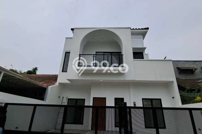 Rumah Modern 3 Kamar LT 113m2 di BSD Griya Loka Rumah Modern 3 Kamar LT 113m2 di BSD Griya Loka