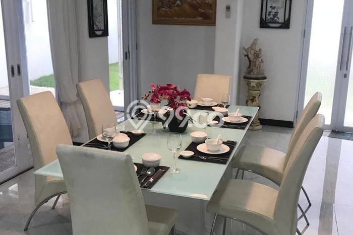 For Sale! Luxury House LT 450m2 Desain Elegan di Lippo Karawaci For Sale! Luxury House LT 450m2 Desain Elegan di Lippo Karawaci