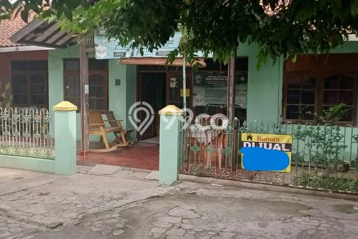 For Sale Rumah 3 Kamar Lokasi Ideal Bagus dan Strategis di Cileunyi For Sale Rumah 3 Kamar Lokasi Ideal Bagus dan Strategis di Cileunyi