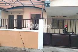 Rumah di Sukoharjo, 1 KM, Dekat Pusat Kota, Luas 80m² Bangunan 7m² Rumah di Sukoharjo, 1 KM, Dekat Pusat Kota, Luas 80m² Bangunan 7m²