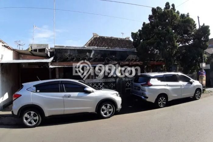 Dijual Hunian Mewah dengan Fasilitas Sekitar Lengkap di Pasar Kliwon, Solo Dijual Hunian Mewah dengan Fasilitas Sekitar Lengkap di Pasar Kliwon, Solo