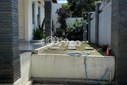 PRIME LOCATION! Rumah Strategis di , LT 259m2m² LB 300m2m² PRIME LOCATION! Rumah Strategis di , LT 259m2m² LB 300m2m²