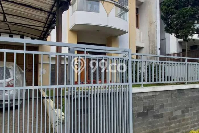 Rumah Luxury Modern Siap Huni di Cipaku Bandung Rumah Luxury Modern Siap Huni di Cipaku Bandung
