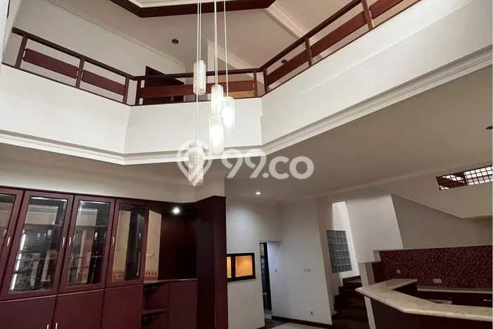 Rumah Elit LB 286m2 Siap Huni Desain Elegan di Cipaku, Bandung Rumah Elit LB 286m2 Siap Huni Desain Elegan di Cipaku, Bandung