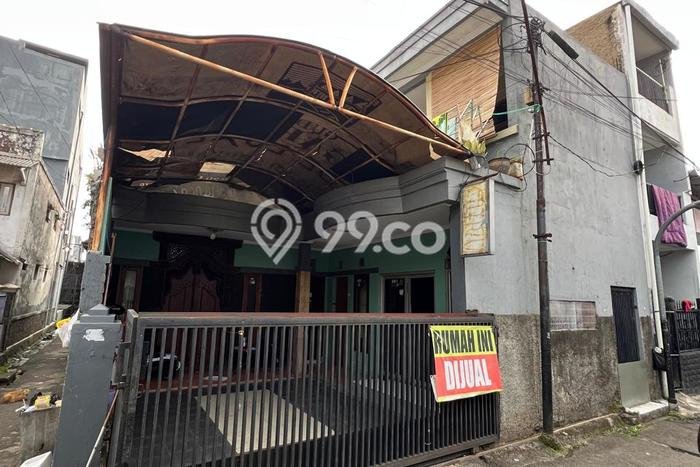 Jual Rumah Bagus Siap Huni LB 180m2 di Astanaanyar, Bandung Jual Rumah Bagus Siap Huni LB 180m2 di Astanaanyar, Bandung