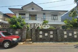 Siap Huni Hunian Elit 6 Kamar di Duren Sawit Dekat ke Mana Saja Siap Huni Hunian Elit 6 Kamar di Duren Sawit Dekat ke Mana Saja