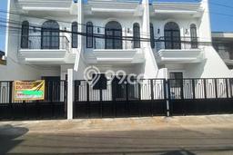 Rumah Modern 3 Kamar LT 100m2 di Cawang Rumah Modern 3 Kamar LT 100m2 di Cawang