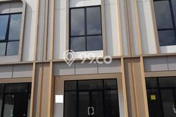 Unit Ruko Disewakan di Gading Serpong di Area Ramai & Strategis Unit Ruko Disewakan di Gading Serpong di Area Ramai & Strategis