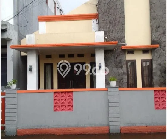 Rumah Kost Dijual Lokasi Dayeuhkolot, Bandung, 11 Kamar Tidur, 11 Kamar Mandi, 200m2 Rumah Kost Dijual Lokasi Dayeuhkolot, Bandung, 11 Kamar Tidur, 11 Kamar Mandi, 200m2