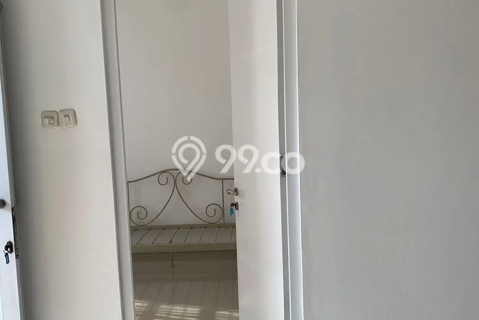 Rumah Mewah LB 210m2 Siap Huni Desain Elegan di Citra Grand, Jakarta Timur Rumah Mewah LB 210m2 Siap Huni Desain Elegan di Citra Grand, Jakarta Timur