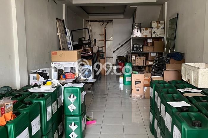 Ruko Bagus Dijual LB 192m2 Lokasi Strategis Jakarta Timur Area Cocok untuk Berbisnis Ruko Bagus Dijual LB 192m2 Lokasi Strategis Jakarta Timur Area Cocok untuk Berbisnis