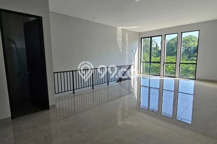 Ruko Disewa di Jakarta Timur dengan LB 171m2 Area Komersial Ramai Ruko Disewa di Jakarta Timur dengan LB 171m2 Area Komersial Ramai