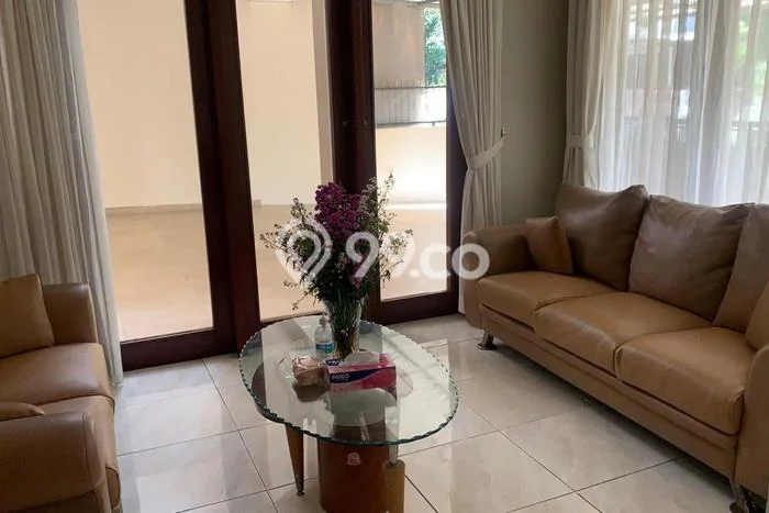 Rumah Luxury Modern Tanpa Renovasi di Citra Grand Jakarta Timur Rumah Luxury Modern Tanpa Renovasi di Citra Grand Jakarta Timur