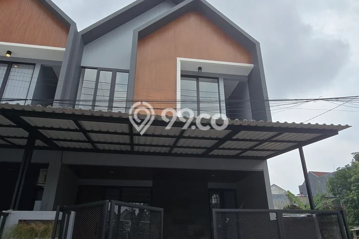 Jual Rumah Eksklusif 4 KT di Manyar, Surabaya Jual Rumah Eksklusif 4 KT di Manyar, Surabaya