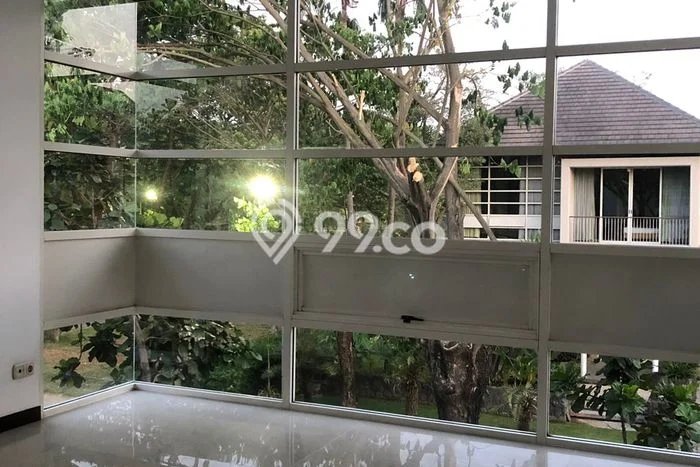 Jual Rumah Mewah Megah Dengan View Cantik di Citraland, Surabaya Jual Rumah Mewah Megah Dengan View Cantik di Citraland, Surabaya