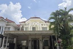 Rumah Mewah LB 250m2 Siap Pakai Desain Elegan di Pakuwon City, Surabaya Rumah Mewah LB 250m2 Siap Pakai Desain Elegan di Pakuwon City, Surabaya