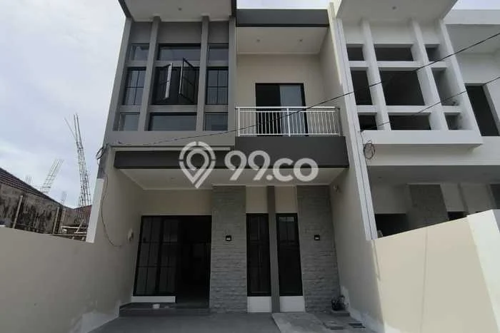 Jual Rumah Eksklusif 4 KT di Semolowaru, Surabaya Jual Rumah Eksklusif 4 KT di Semolowaru, Surabaya