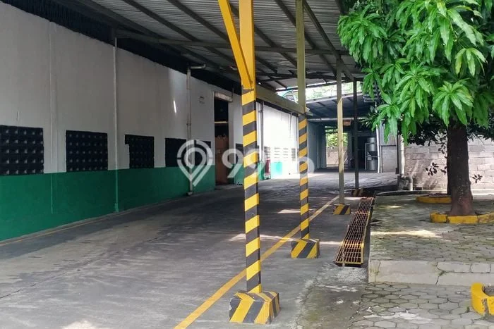 Pabrik Dijual di Surakarta LT 27000m2 & LB 14000m2 Lokasi Terbaik! Pabrik Dijual di Surakarta LT 27000m2 & LB 14000m2 Lokasi Terbaik!