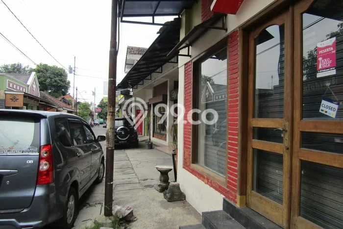 Gudang Komersial Dijual di Laweyan Surakarta LT 1192m2 & LB 1100m2 Gudang Komersial Dijual di Laweyan Surakarta LT 1192m2 & LB 1100m2