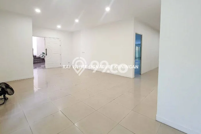 Area Strategis! Disewakan Kantor Lokasi Kebayoran Baru, Jakarta Selatan Cocok untuk Bisnis Area Strategis! Disewakan Kantor Lokasi Kebayoran Baru, Jakarta Selatan Cocok untuk Bisnis