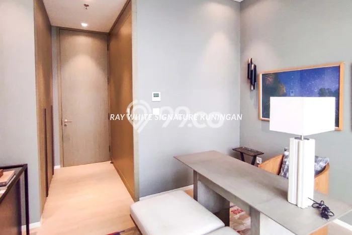 Hunian Apartemen Eksklusif untuk Dijual di Jakarta Selatan dengan 3 BR & 3 Kamar Mandi Hunian Apartemen Eksklusif untuk Dijual di Jakarta Selatan dengan 3 BR & 3 Kamar Mandi