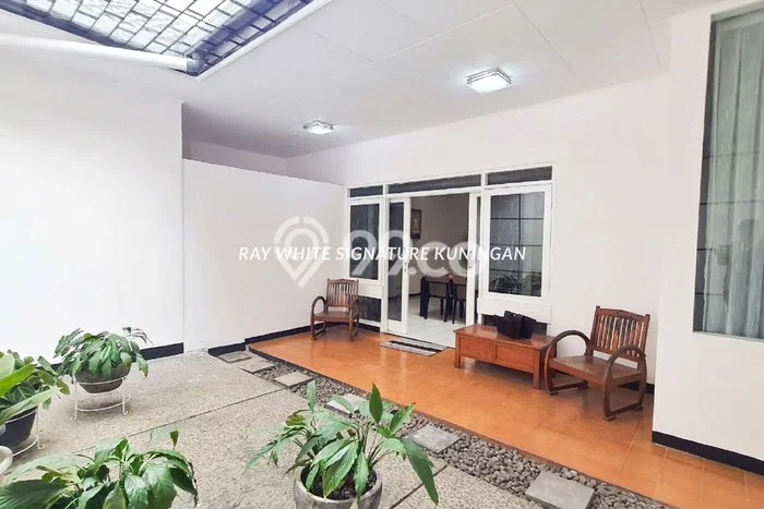 Disewakan Hunian Konsep Modern di Kebayoran Baru Jakarta Selatan dengan 3 KT Disewakan Hunian Konsep Modern di Kebayoran Baru Jakarta Selatan dengan 3 KT