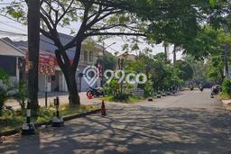 Rumah Elit Akses Strategis di Tangerang Selatan Unfurnished Rumah Elit Akses Strategis di Tangerang Selatan Unfurnished