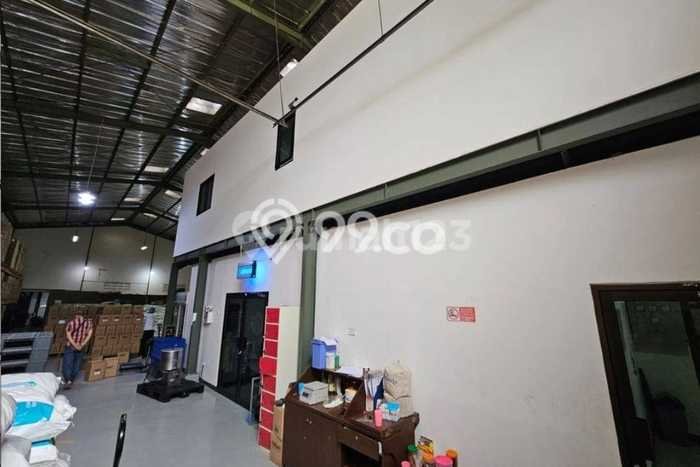 AREA KOMERSIAL! Gudang di BSD, Luas 600m², Akses Raya AREA KOMERSIAL! Gudang di BSD, Luas 600m², Akses Raya