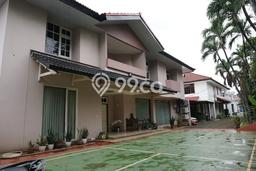 Ready to Use! Luxury House LT 899m2 Desain Elegan di Cipete Ready to Use! Luxury House LT 899m2 Desain Elegan di Cipete