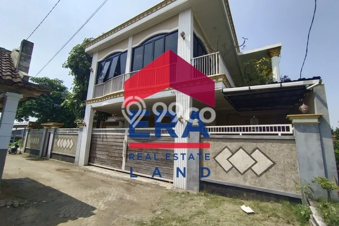 JUAL CEPAT! Rumah Siap Huni Lokasi Premium Ngoro, LT 445m2m² Bangunan 683m2m² JUAL CEPAT! Rumah Siap Huni Lokasi Premium Ngoro, LT 445m2m² Bangunan 683m2m²